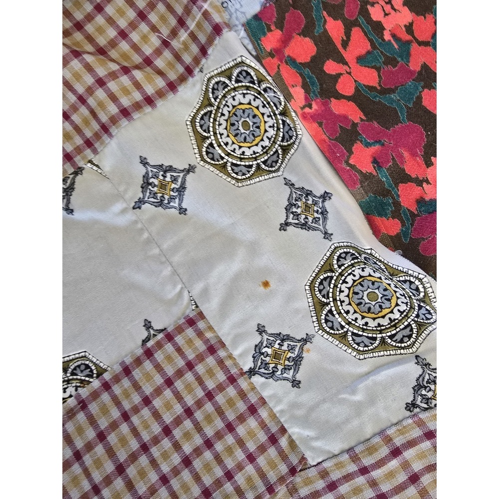 Mixed Lot of 18 Vintage Quilt Blocks Tops Mix of Fabrics & Styles - Picture 5 of 7